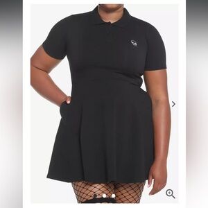 NWT, never worn, Hot Topic Embroidered Skull Polo Dress Plus Size, size 2.